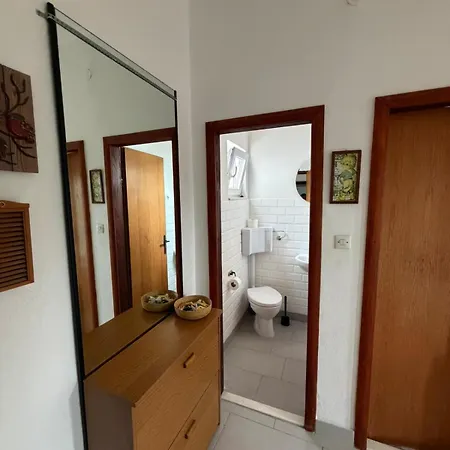 Apartment Nemo Vinisce
